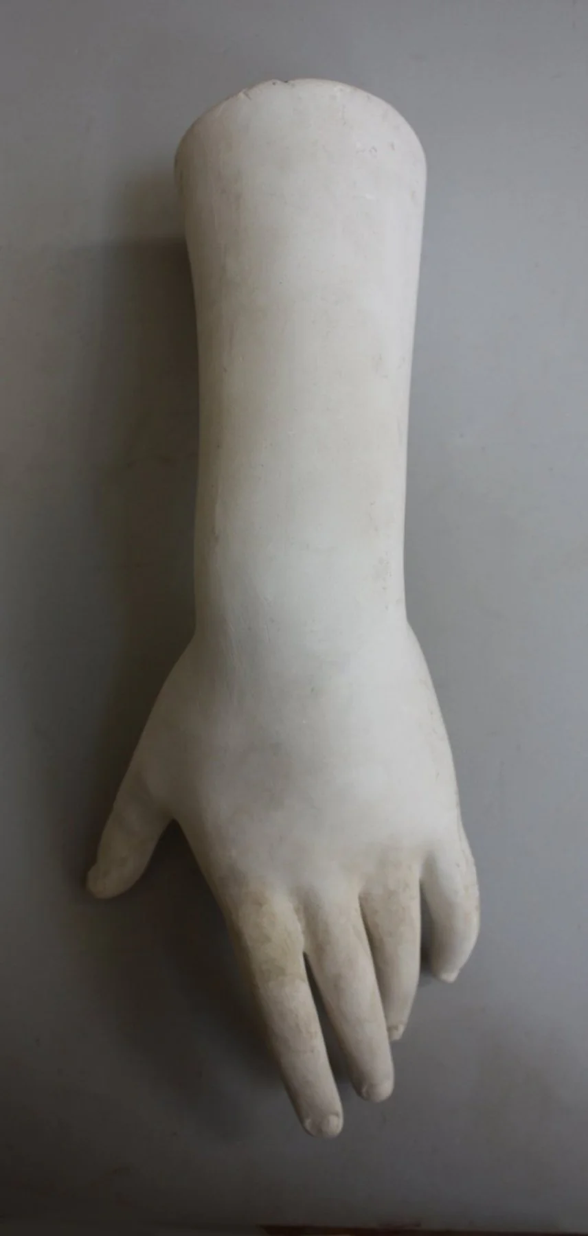Left Hand of Venus de' Medici - Item #604 - Image 2