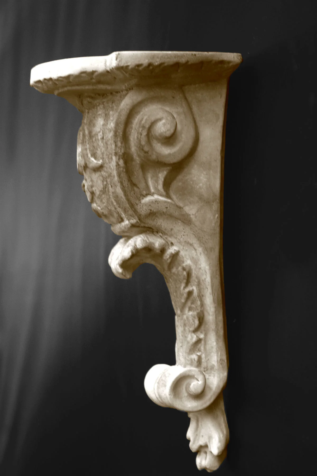 Renaissance Bracket - Item #212