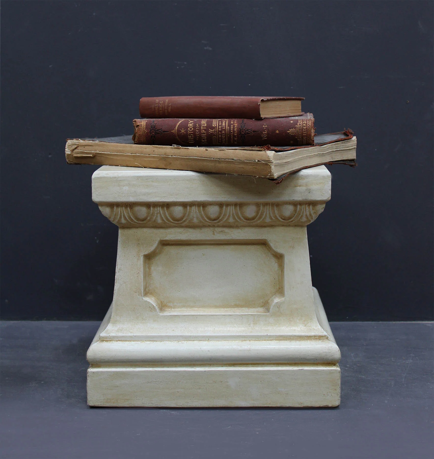 Small Decorative Pedestal - Item #833 - Image 4